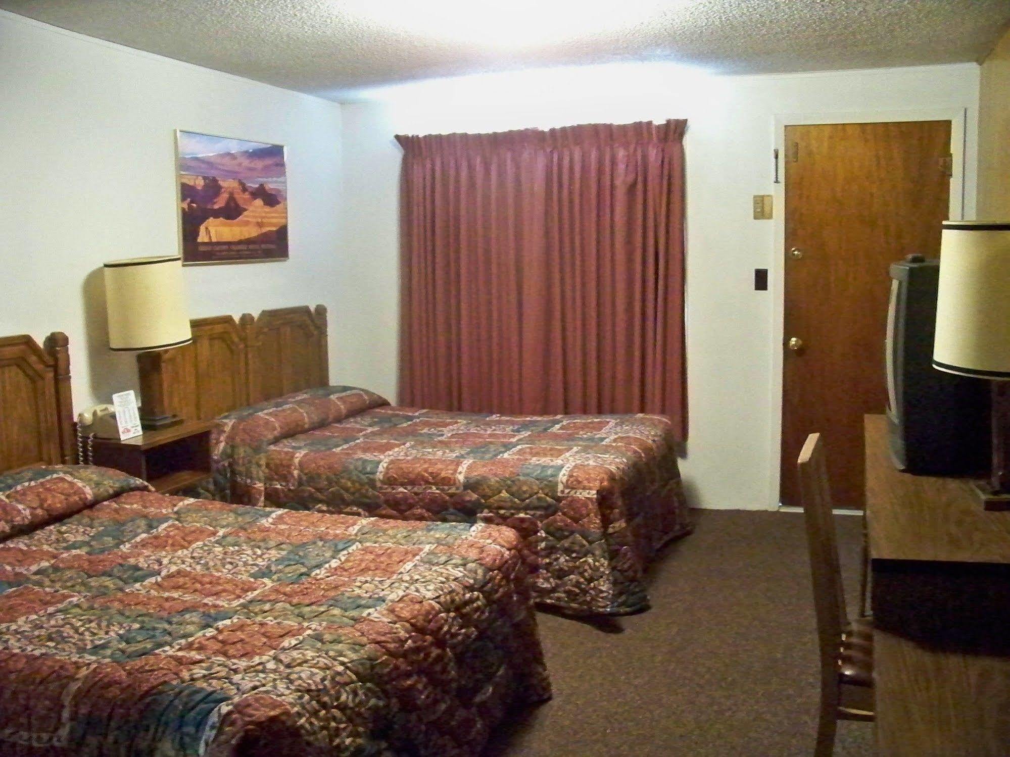 Bell'S Motor Lodge Motel - Spearfish Exterior photo