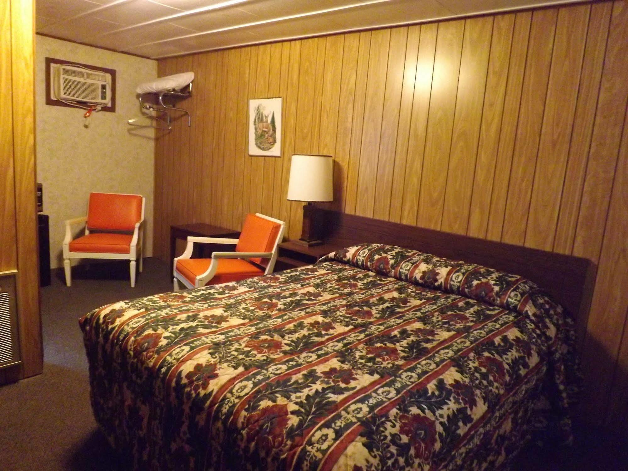 Bell'S Motor Lodge Motel - Spearfish Exterior photo